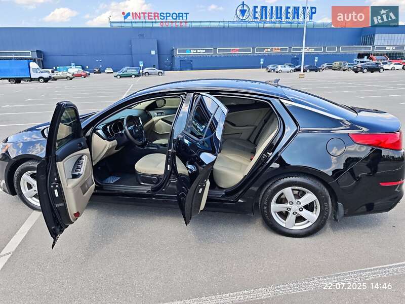 Седан Kia Optima 2014 в Днепре