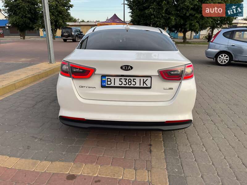 Седан Kia Optima 2014 в Полтаве