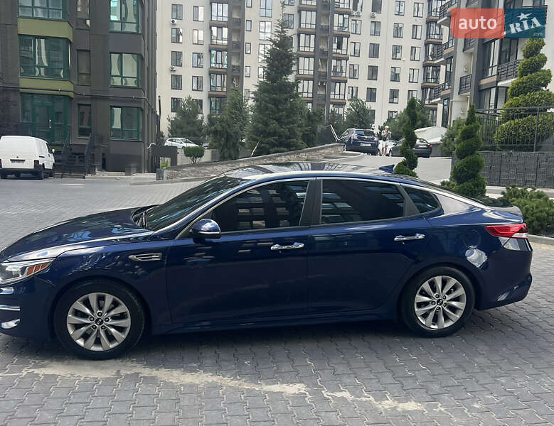 Седан Kia Optima 2017 в Києві