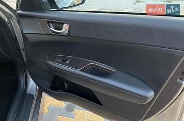 Седан Kia Optima 2017 в 