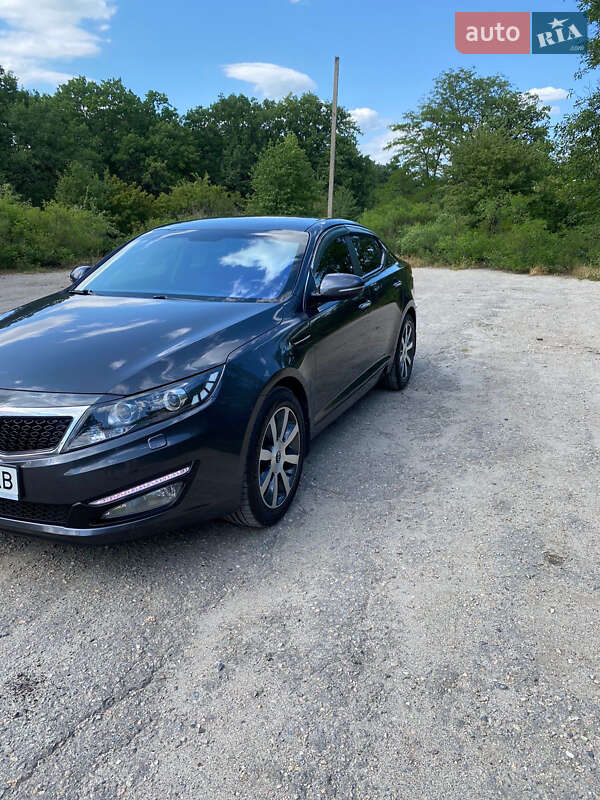 Седан Kia Optima 2012 в Новомосковську
