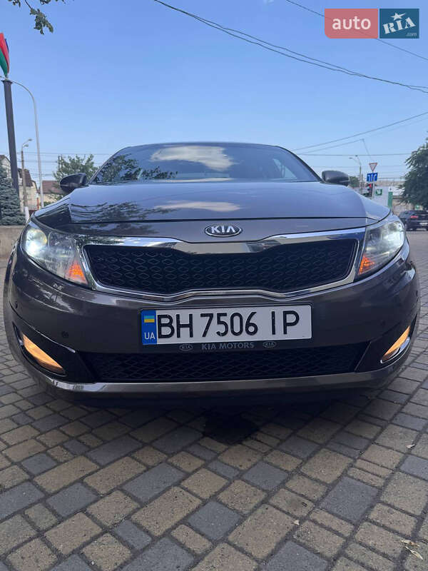Седан Kia Optima 2012 в Одессе