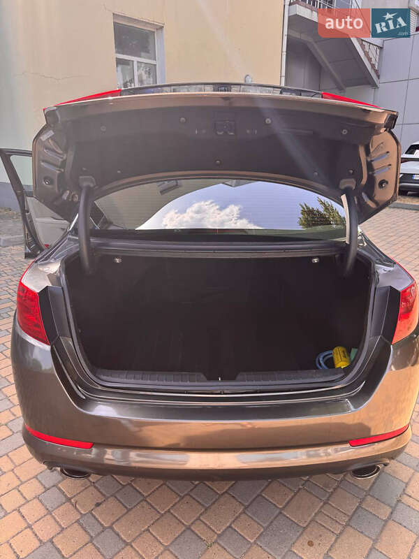 Седан Kia Optima 2012 в Одессе