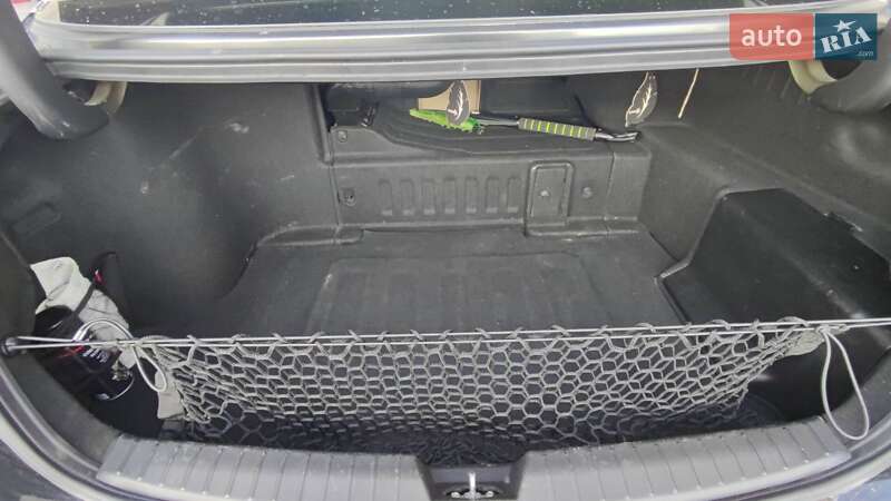 Седан Kia Optima 2013 в Одесі