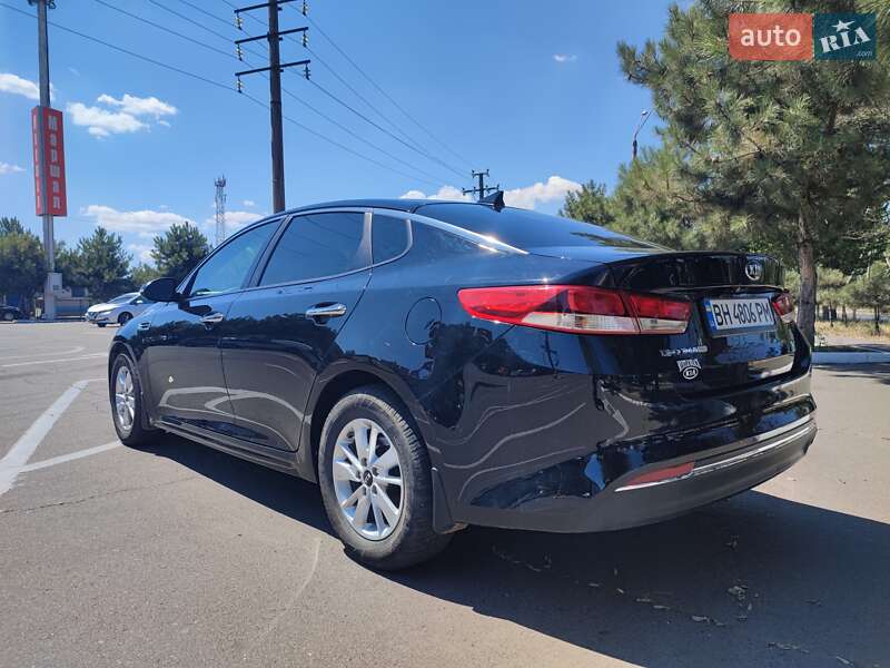 Седан Kia Optima 2016 в Одессе