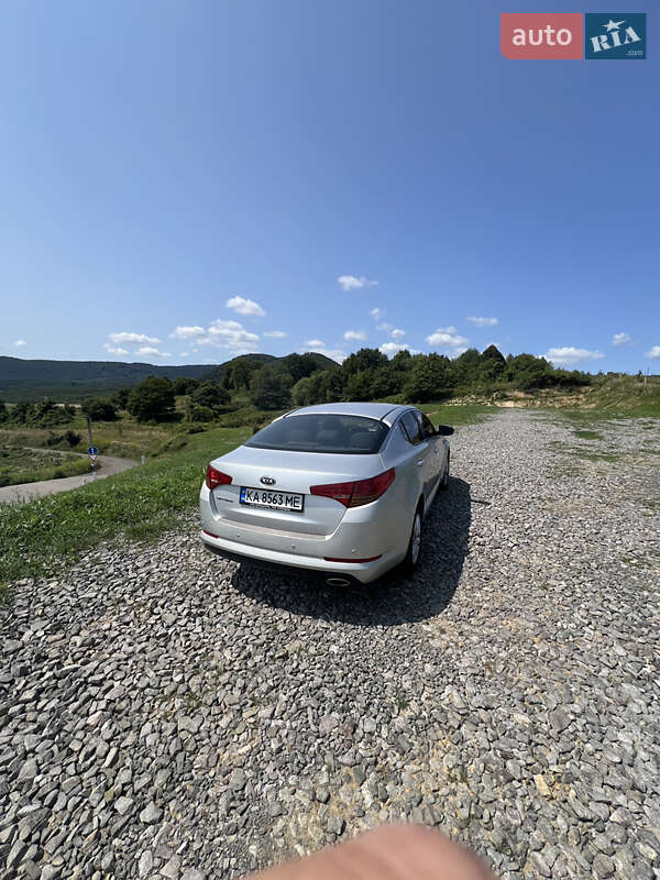 Седан Kia Optima 2011 в Києві