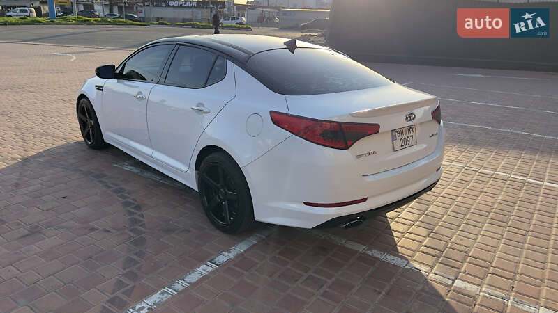Седан Kia Optima 2011 в Одессе
