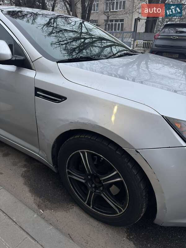 Седан Kia Optima 2013 в Днепре