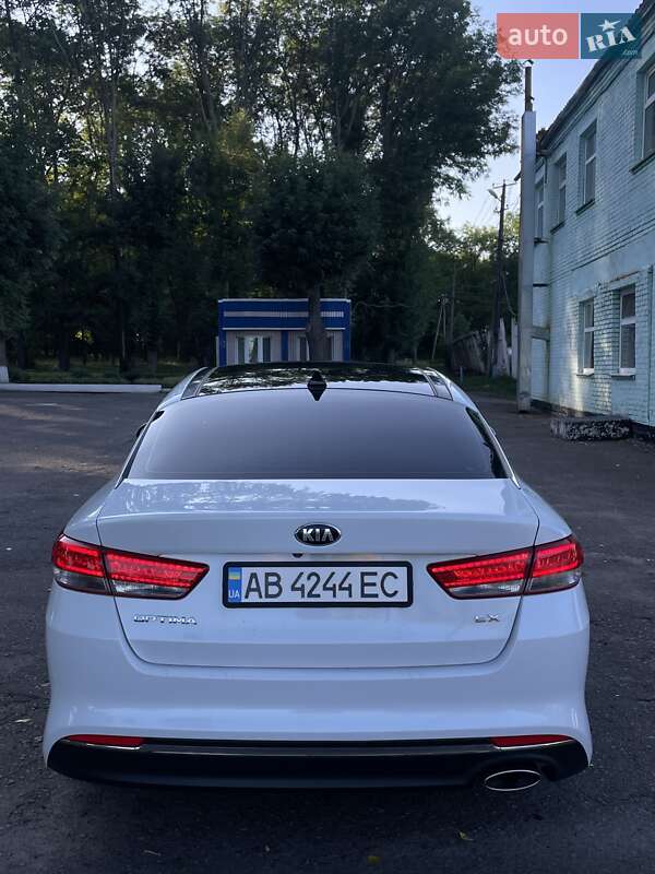 Седан Kia Optima 2016 в Виннице