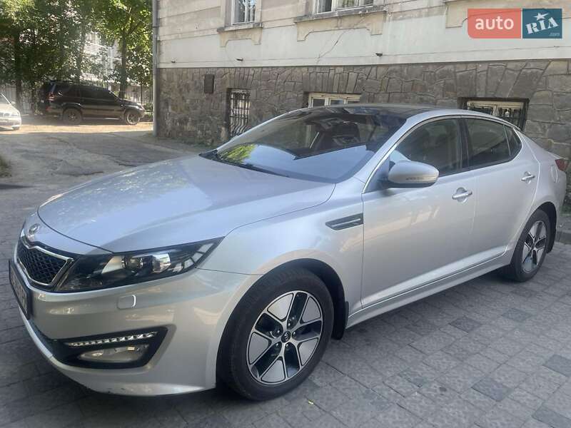Седан Kia Optima 2012 в Львове