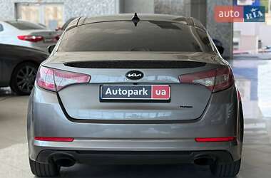 Седан Kia Optima 2011 в 