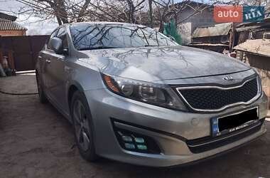 Седан Kia Optima 2015 в Чугуєві
