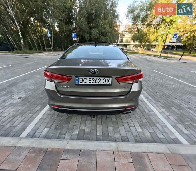 Седан Kia Optima 2018 в Львове