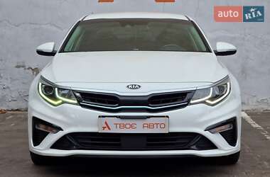 Седан Kia Optima 2019 в 