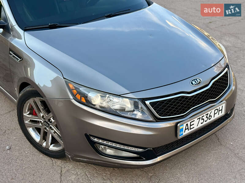Седан Kia Optima 2012 в Кривом Роге