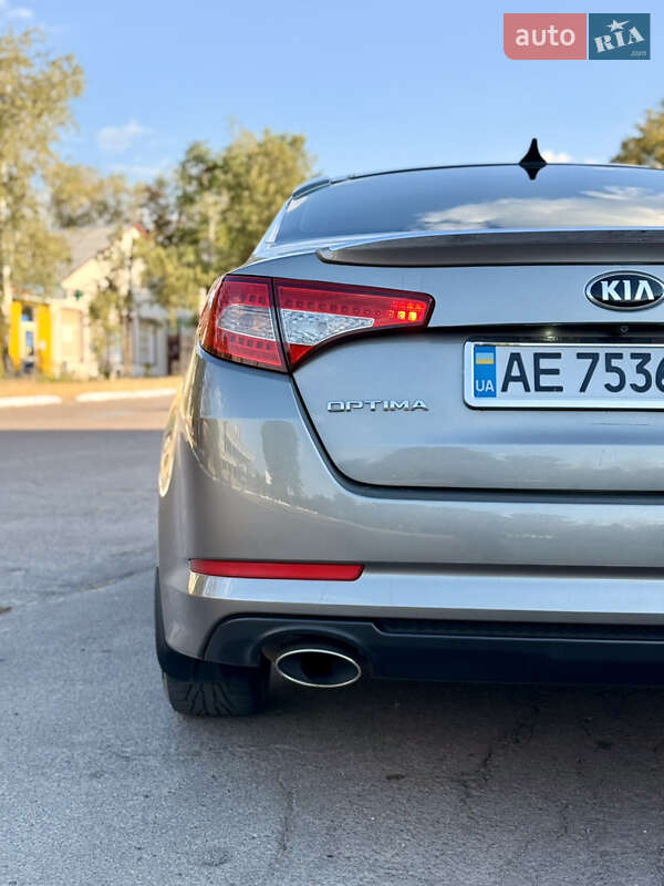 Седан Kia Optima 2012 в Кривом Роге