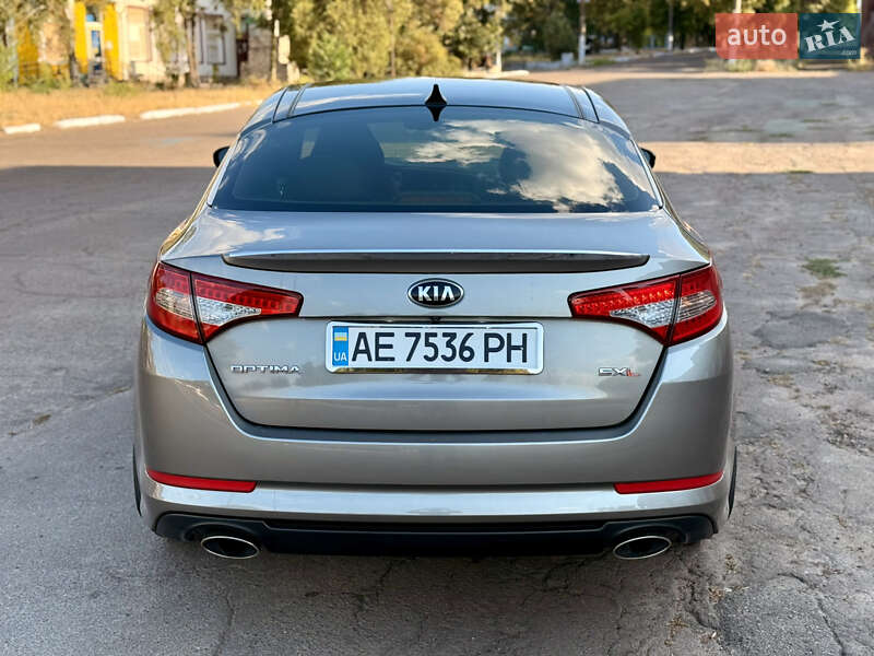 Седан Kia Optima 2012 в Кривом Роге