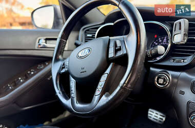 Седан Kia Optima 2012 в Кривом Роге