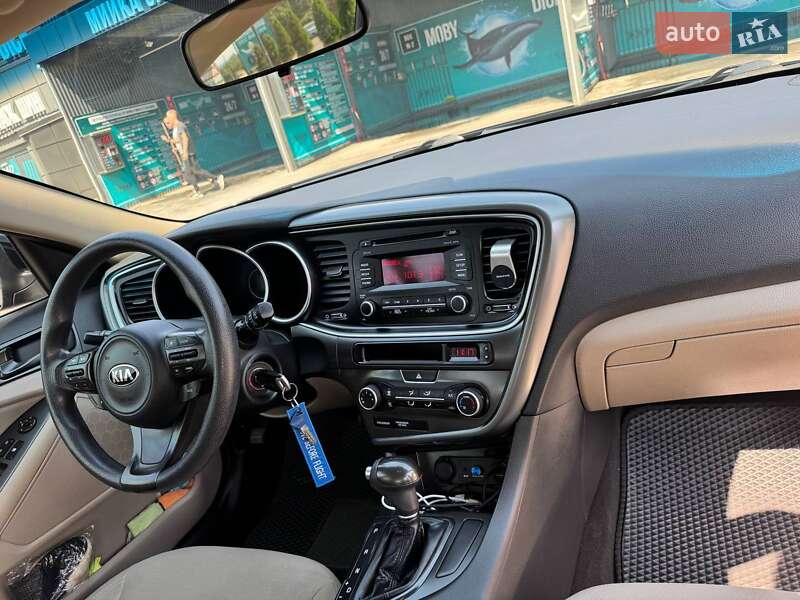Седан Kia Optima 2015 в Запорожье