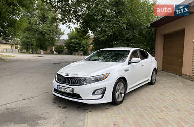 Седан Kia Optima 2015 в Сваляве