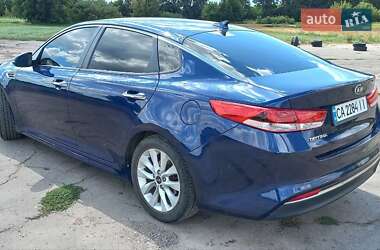 Седан Kia Optima 2016 в 