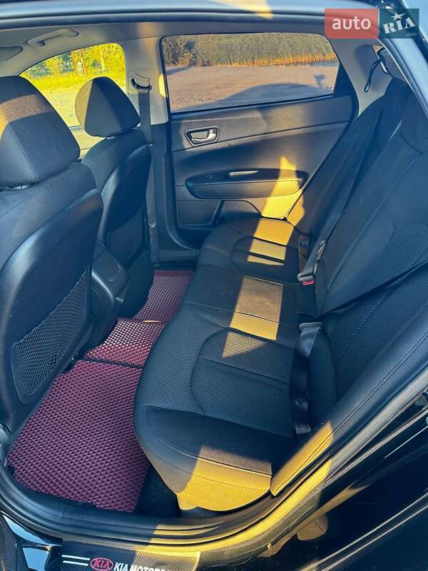 Седан Kia Optima 2019 в Одессе
