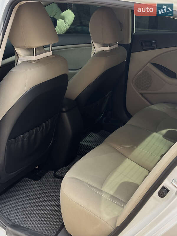 Седан Kia Optima 2014 в Тетієві фото 19 Седан Kia Optima 2014 в Тетієві