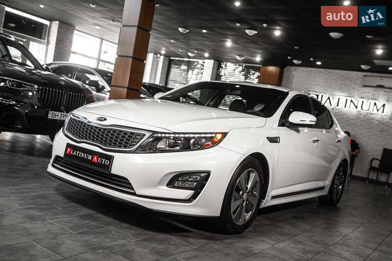 Седан Kia Optima 2015 в Одессе