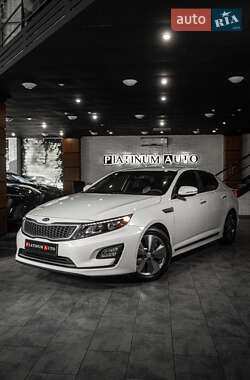Седан Kia Optima 2015 в 