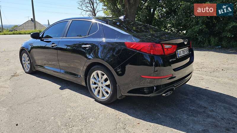 Седан Kia Optima 2015 в Богодухове