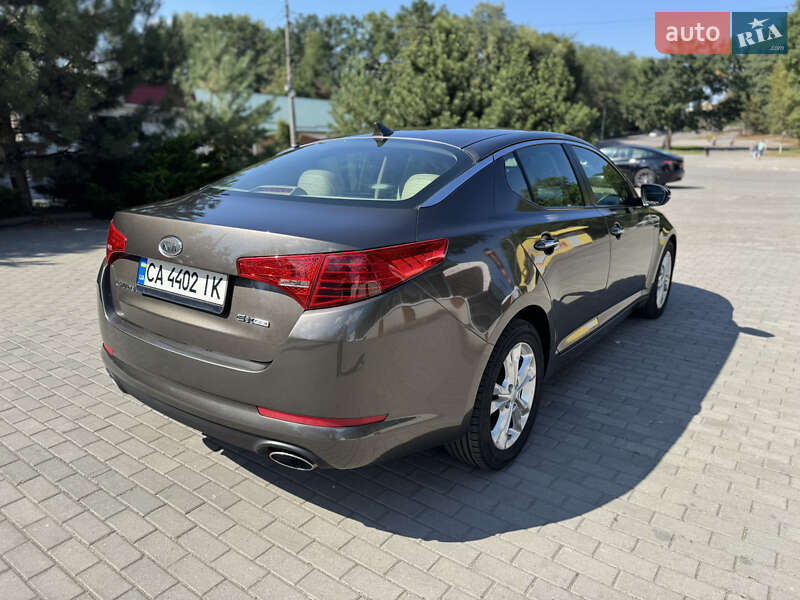Седан Kia Optima 2012 в Кам'янці
