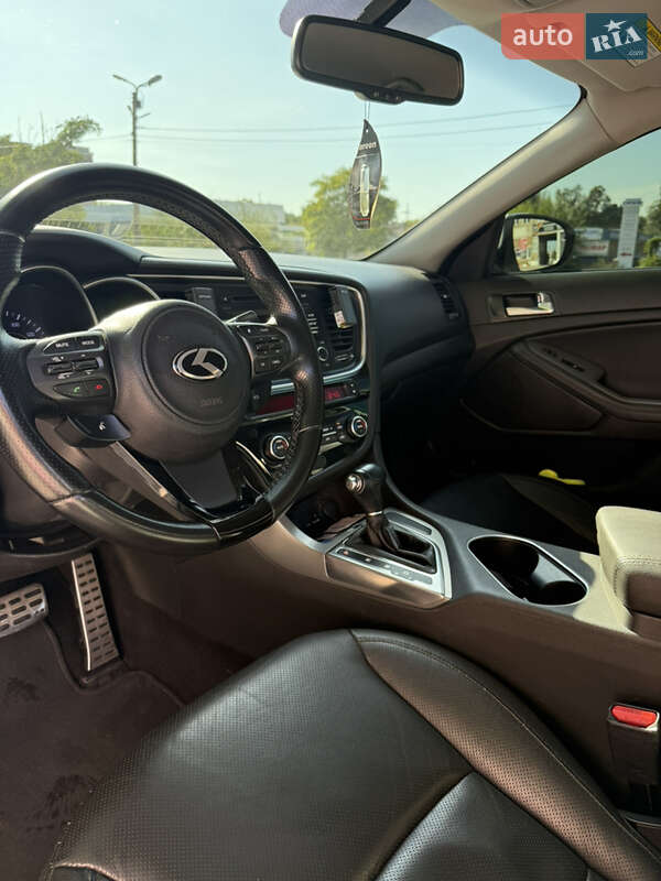Седан Kia Optima 2014 в Запорожье