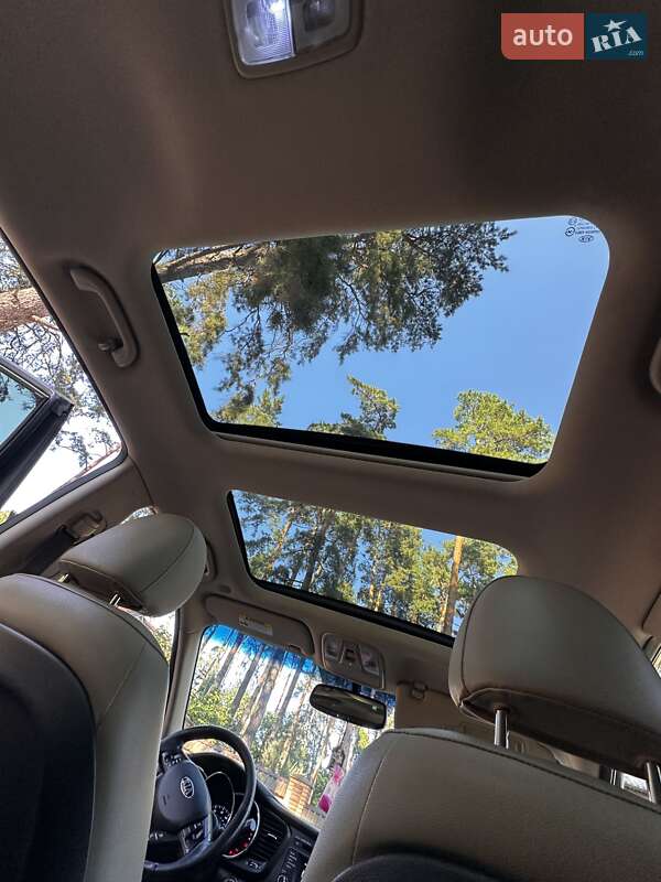 Седан Kia Optima 2012 в Чернігові