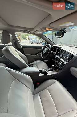 Седан Kia Optima 2014 в 