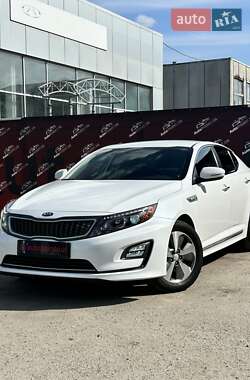 Седан Kia Optima 2014 в Сумах