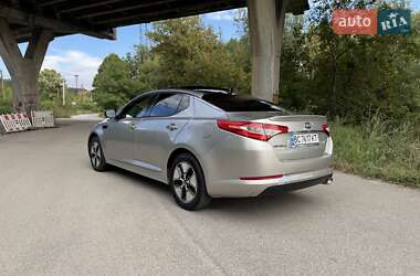 Седан Kia Optima 2013 в 