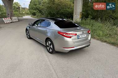Седан Kia Optima 2013 в 