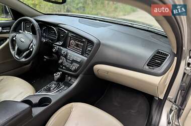 Седан Kia Optima 2013 в 