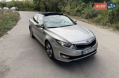 Седан Kia Optima 2013 в 