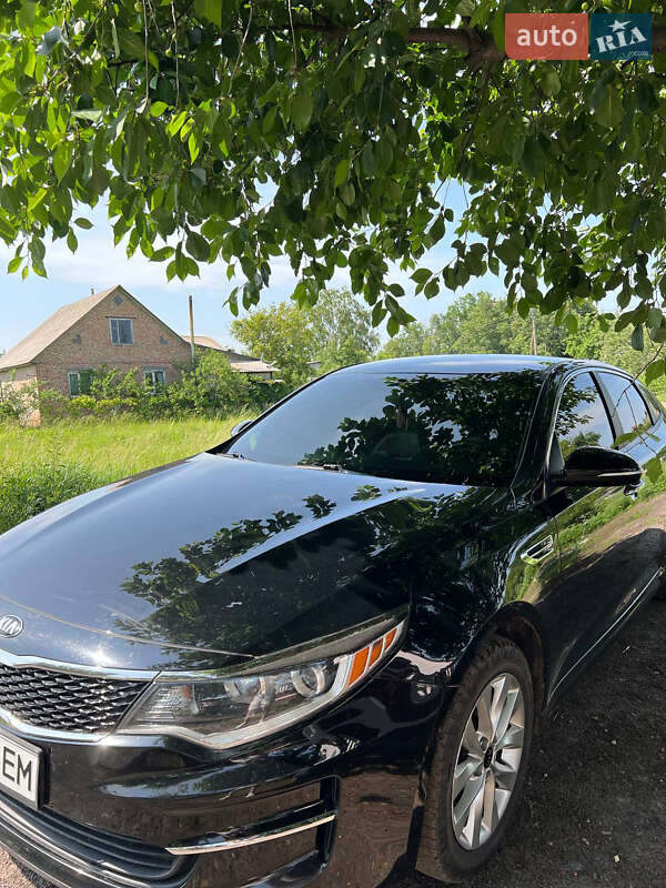Седан Kia Optima 2017 в Козельце