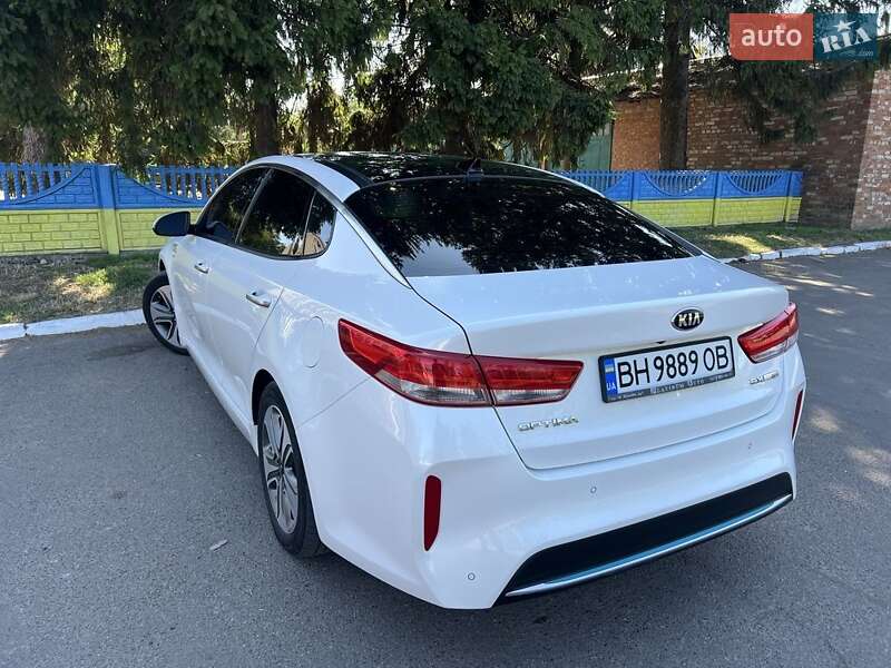 Седан Kia Optima 2016 в 