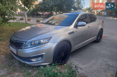 Седан Kia Optima 2013 в 