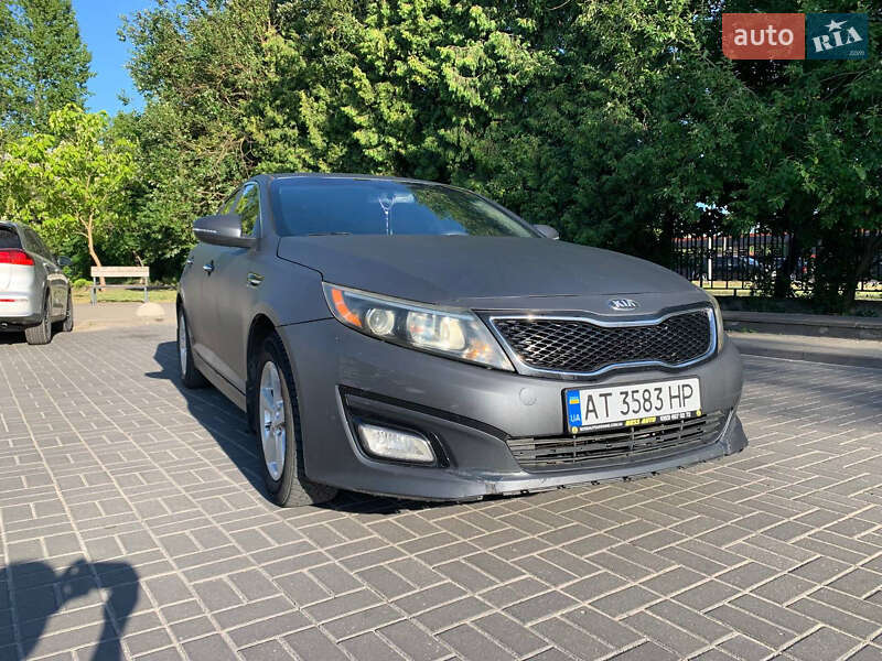 Седан Kia Optima 2015 в Львове