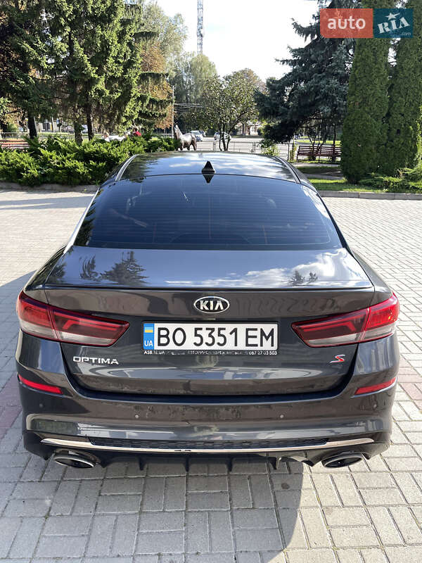 Седан Kia Optima 2018 в Тернополі