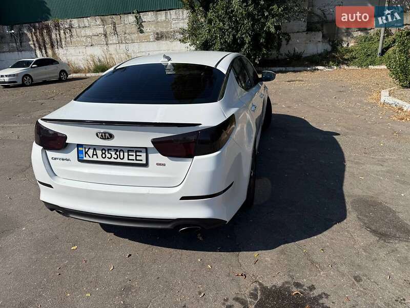 Седан Kia Optima 2014 в Киеве
