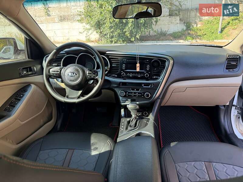 Седан Kia Optima 2014 в Киеве