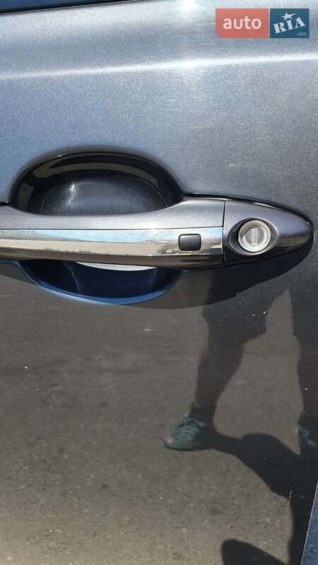 Седан Kia Optima 2012 в Киеве