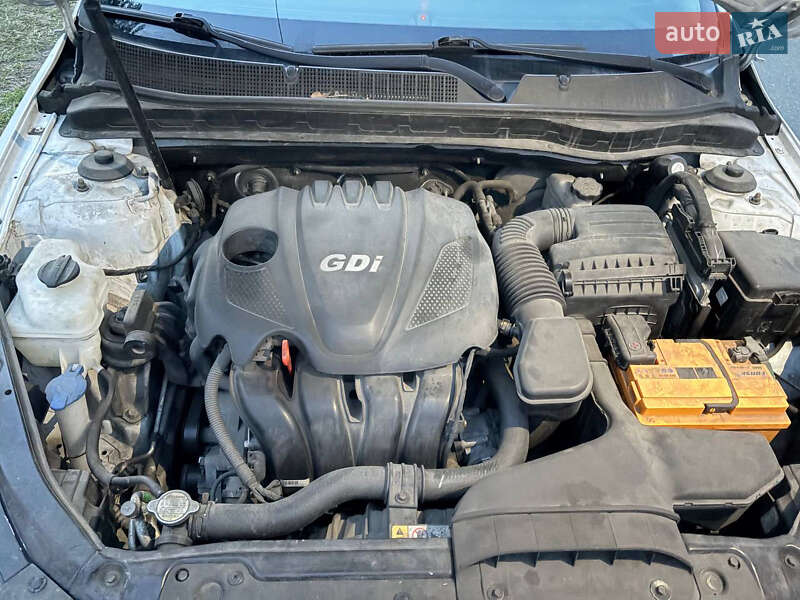 Седан Kia Optima 2014 в Києві