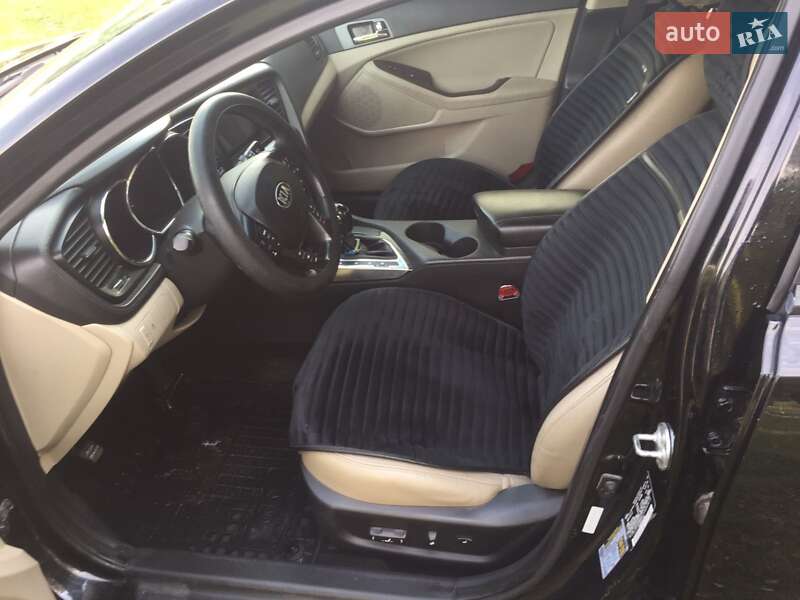 Седан Kia Optima 2012 в Монастырище