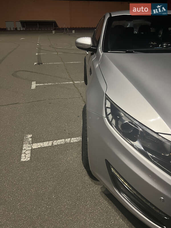 Седан Kia Optima 2011 в Києві